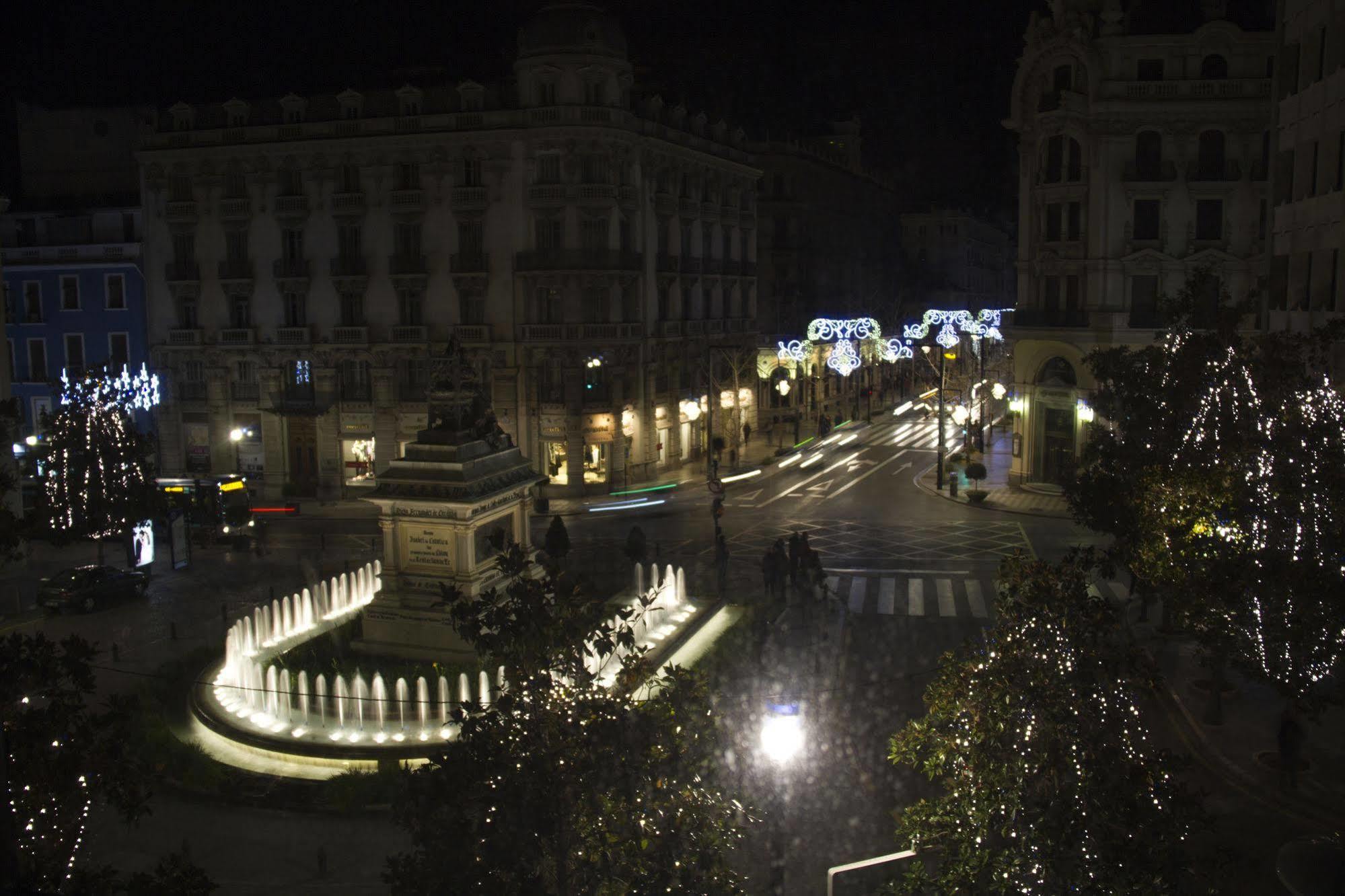 Hotel Colon Centro Гранада Екстериор снимка